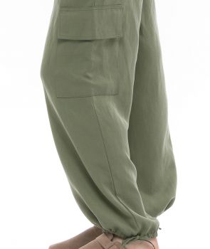 spodnie z szerokimi nogawkami z tencelu z lnem DENY zielony